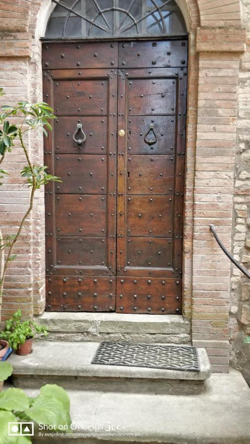 Ferienwohnung Kairos Montone Exterior foto