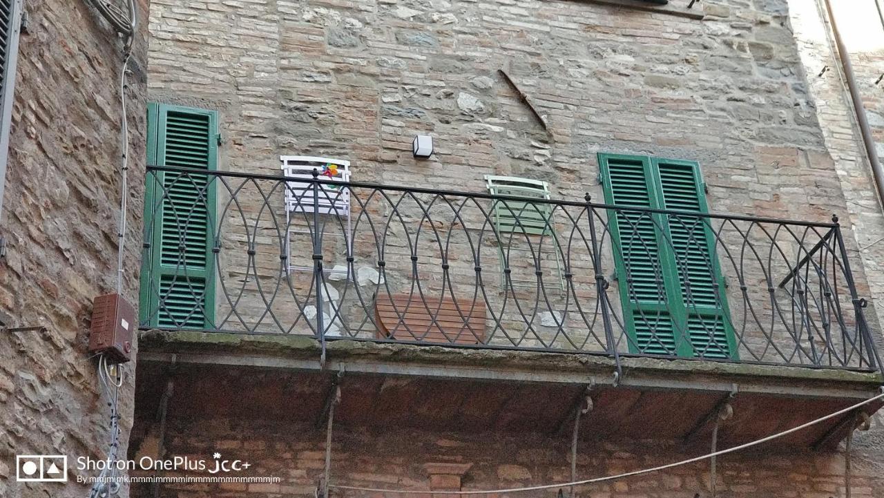 Ferienwohnung Kairos Montone Exterior foto